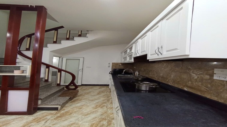 BÁN NHÀ RIÊNG NGÕ 296 LĨNH NAM, 33M2, 5 TẦNG, MT 3.6M, SỔ VUÔNG NỞ HẬU, FULL ĐỒ VỀ Ở NGAY.